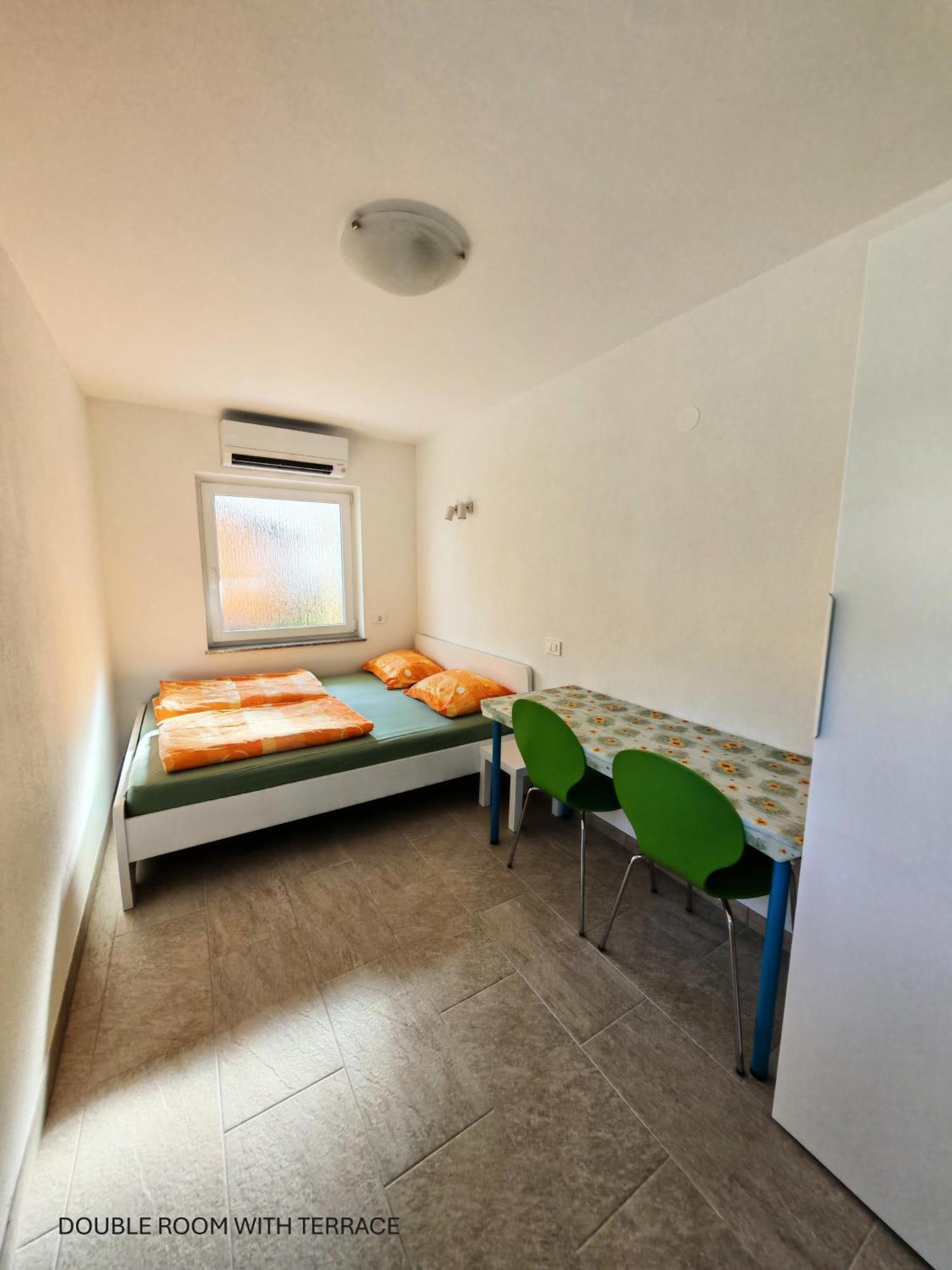 Apartment And Room Anica โทลมิน ภายนอก รูปภาพ