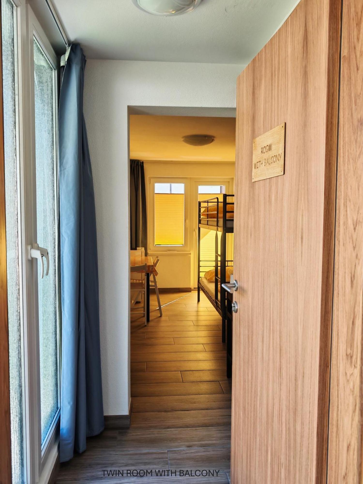 Apartment And Room Anica โทลมิน ภายนอก รูปภาพ