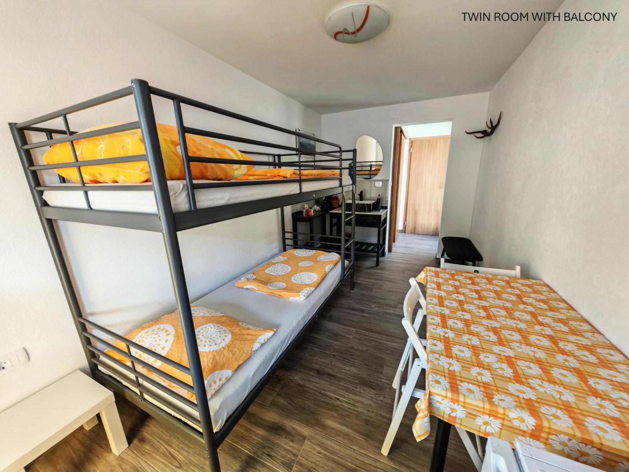 Apartment And Room Anica โทลมิน ภายนอก รูปภาพ