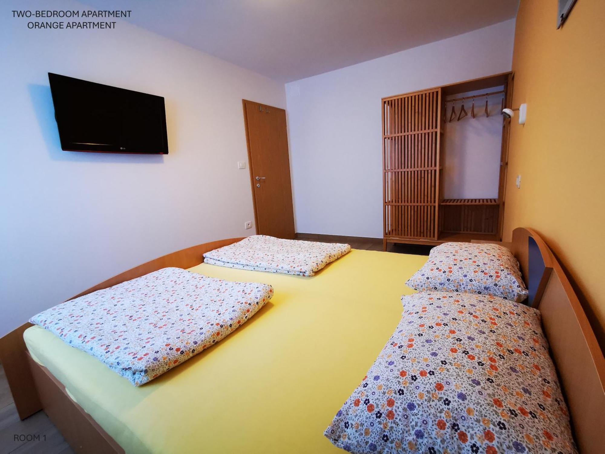 Apartment And Room Anica โทลมิน ภายนอก รูปภาพ