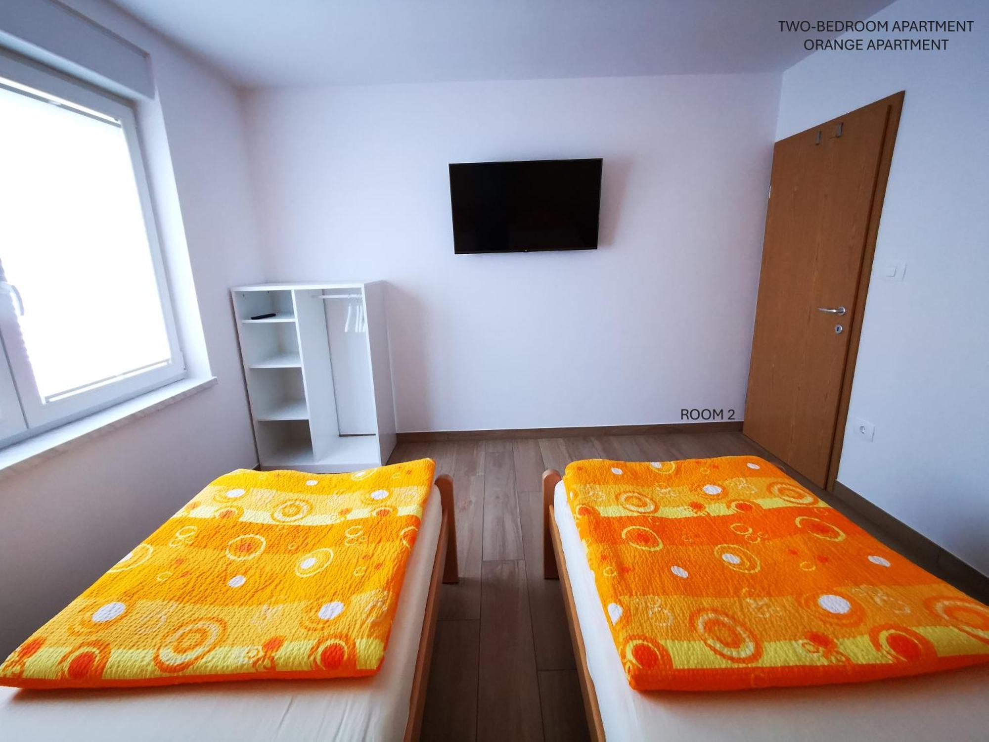 Apartment And Room Anica โทลมิน ภายนอก รูปภาพ