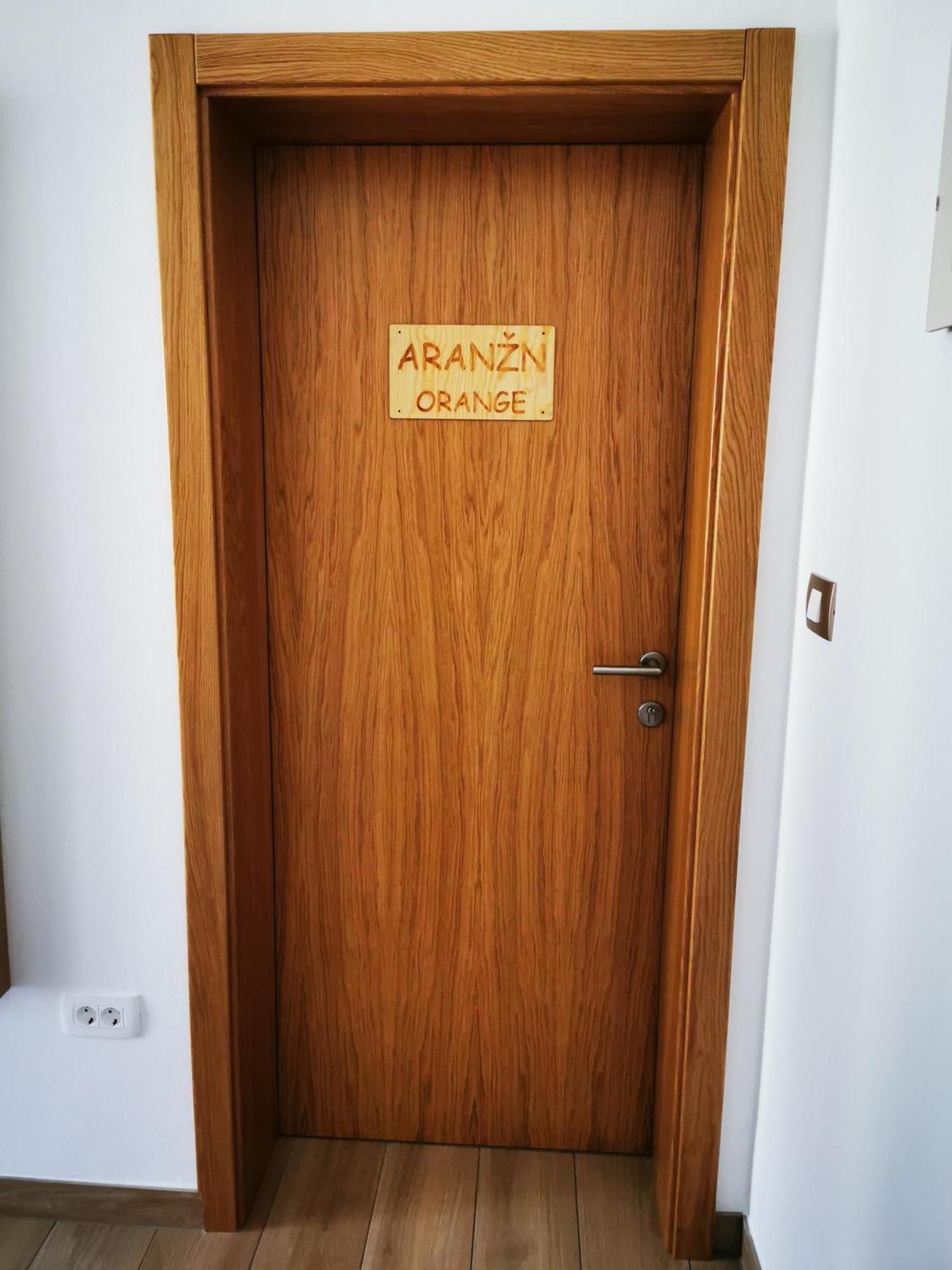 Apartment And Room Anica โทลมิน ภายนอก รูปภาพ