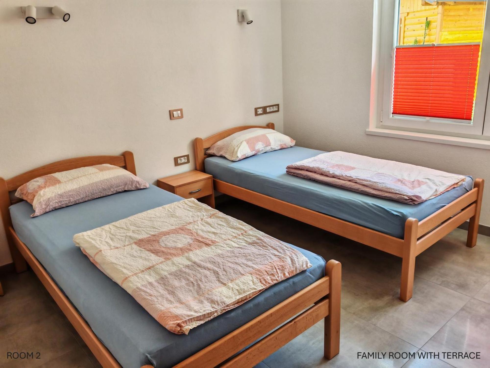 Apartment And Room Anica โทลมิน ภายนอก รูปภาพ