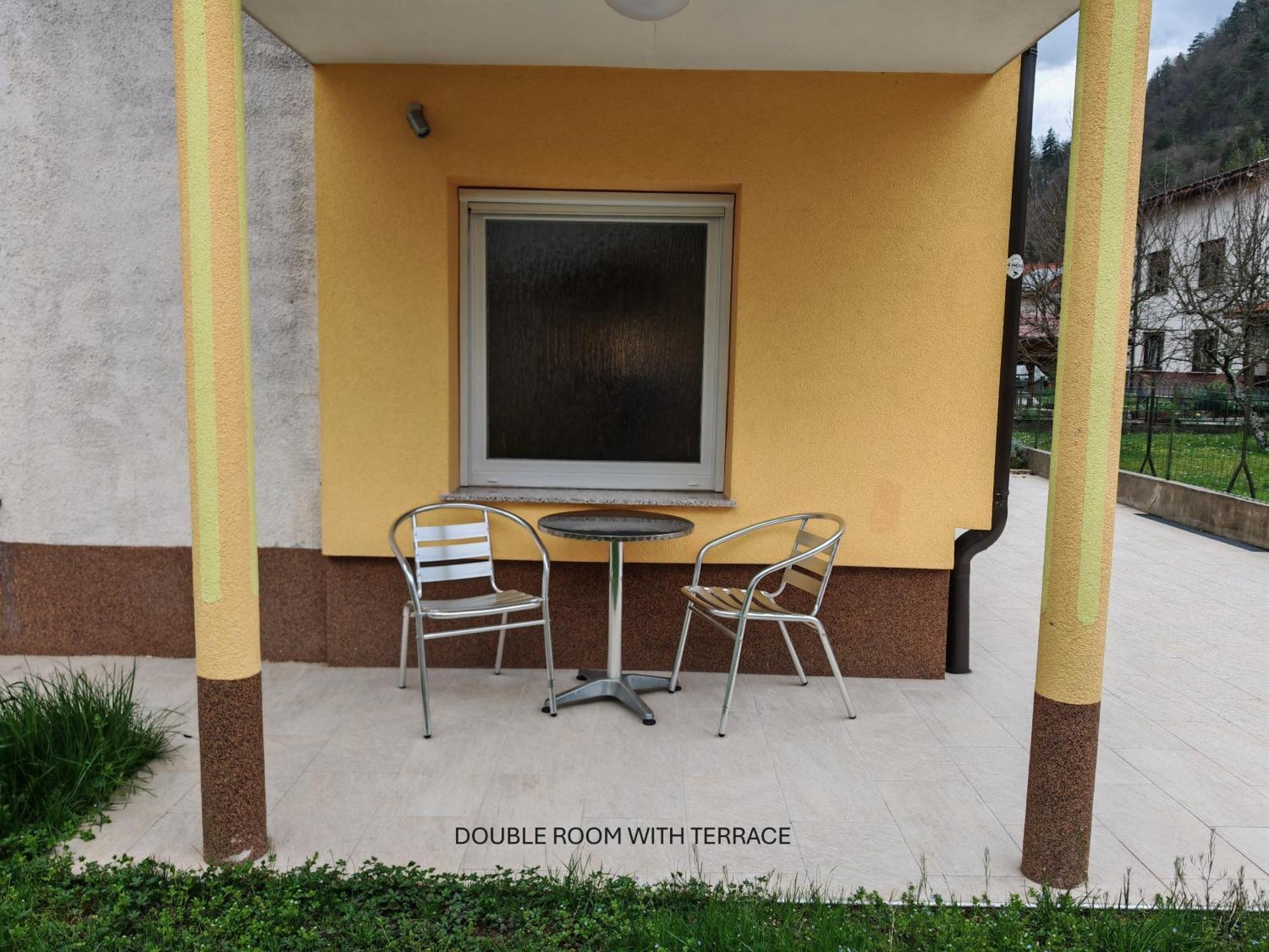 Apartment And Room Anica โทลมิน ภายนอก รูปภาพ